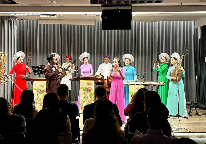 Inauguran en Singapur Días Culturales de Vietnam.