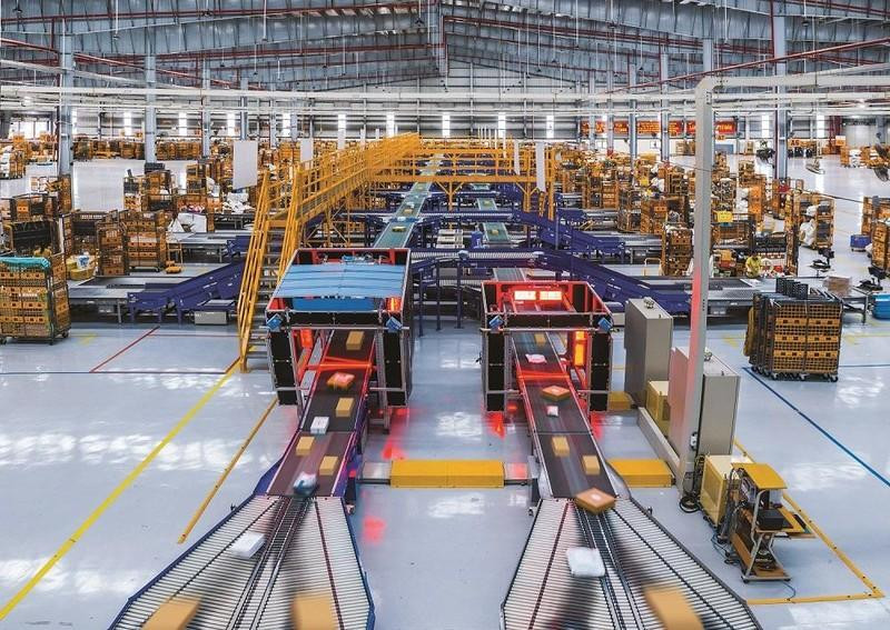 Línea de clasificación automatizada de carga de la Corporación de Correos de Vietnam.