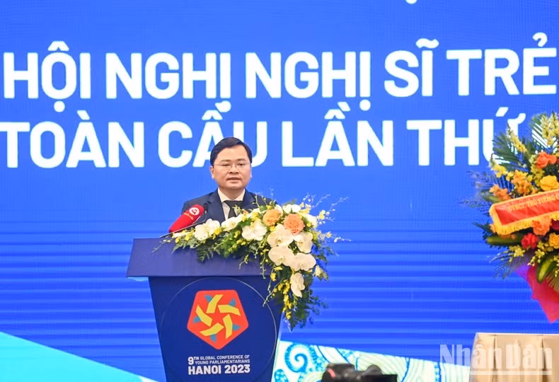 El presidente del Grupo de Jóvenes Parlamentarios, Nguyen Anh Tuan.
