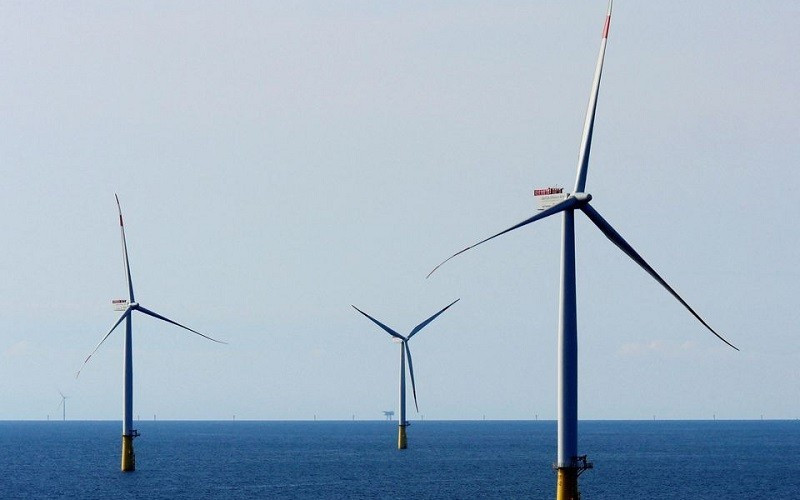 Panorama de planta eólica marina Dan Tysk, a unos 90 kilómetros de la playa Esbjerg (Dinamarca). (Fotografía: Reuters)