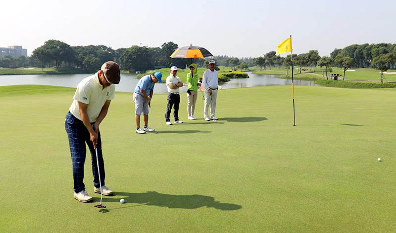 El campo de golf de Van Tri, Dong Anh, Hanói. (Fotografía: hanoimoi.com.vn)