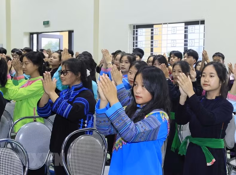 Estudiantes en la escuela.