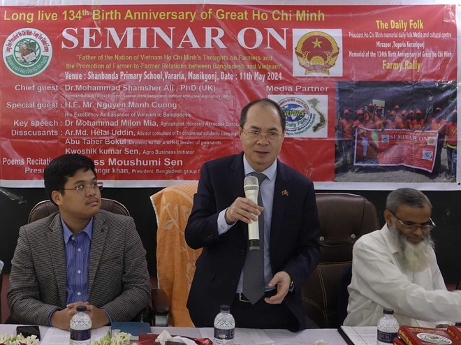El embajador vietnamita en Bangladesh Nguyen Manh Cuong en la cita. (Fotografía: VNA)