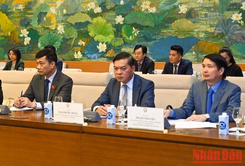 La delegación de Vietnam.