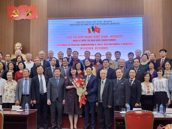 Los delegados en el encuentro (Fotografía: hanoimoi.com.vn)