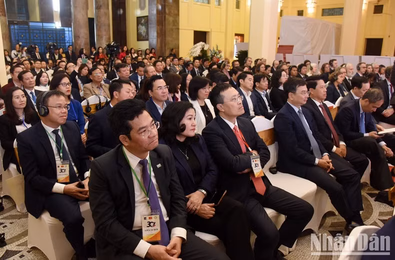 Delegados en la ceremonia.