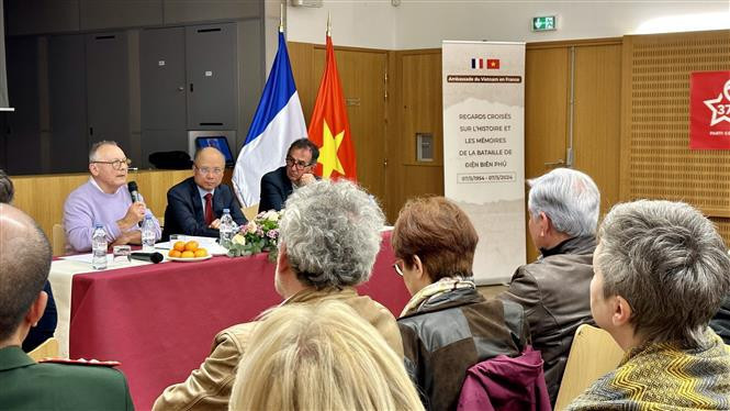 En un seminario sobre la victoria de Dien Bien Phu y los Acuerdos de Ginebra. (Fotografía: VNA)