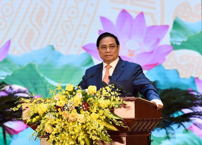 El primer ministro Pham Minh Chinh habla en la ceremonia de premiación. (Fotografía: Nhan Dan)