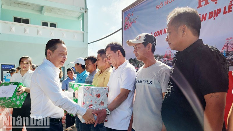 Localidad vietnamita alienta faena en mar y lucha contra pesca ilegal. (Fotografía: Nhan Dan)