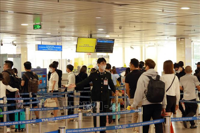En el aeropuerto internacional Tan Son Nhat de Ciudad Ho Chi Minh. (Fotografía: VNA)