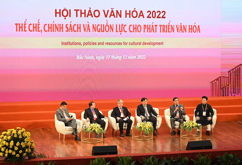 La conferencia “Instituciones, políticas y recursos para el desarrollo cultural” se celebra en la ciudad de Bac Ninh.