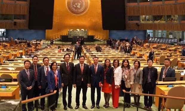 Delegación de Vietnam participante en la sesión de votación del 77 período de la Asamblea General de la ONU. (Fotografía: VNA)