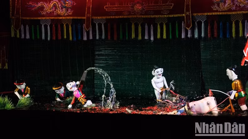 Espectáculos de marionetas de agua dejan impresión en Rusia. (Fotografía: Nhan Dan)