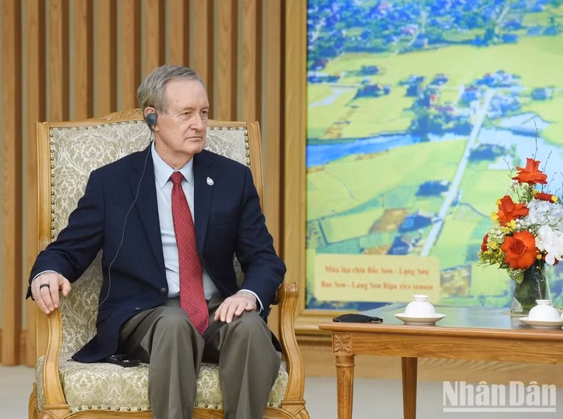 [Foto] Premier vietnamita recibe al senador estadounidense ảnh 6