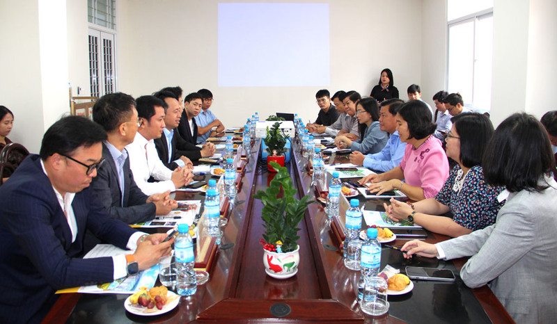 En la cita. (Fotografía: baolongan.vn)