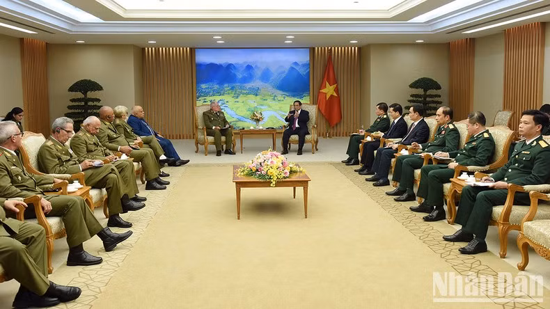 En el encuentro. (Foto: Nhan Dan)