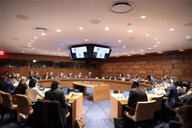 Panorama del simposio sobre resultados en la implementación de la Convemar de 1982, organizado por Vietnam, Grecia, Egipto y Senegal el 8 de diciembre. (Fotografía: VNA)