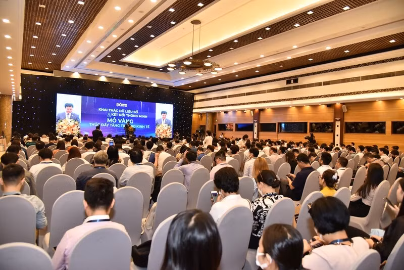 En la Cumbre de Transformación Digital Vietnam-Asia 2023. 