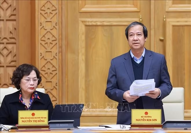 El ministro de Educación y Formación, Nguyen Kim Son, habla en el evento. (Foto: VNA)