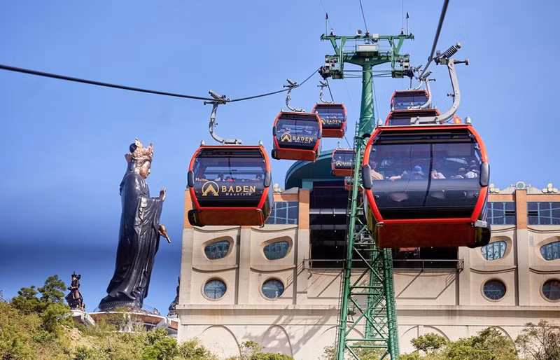 Sistema de teleférico que transporta a la cima de la montaña Ba Den. (Fotografía: VNA)