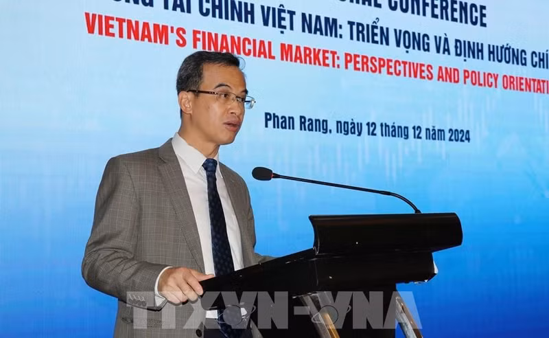 El vicepresidente a cargo de la CNSF, Vu Nhu Thang, habla en el evento (Foto: VNA)