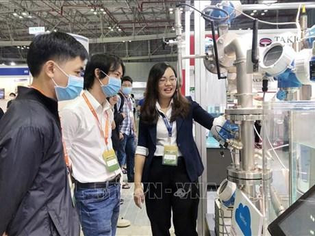 Visitantes en ProPak Vietnam 2022. (Fotografía: VNA)