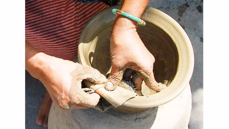 Originalidad de productos cerámicos de la etnia Cham ảnh 3 Originalidad de productos cerámicos de la etnia Cham ảnh 3