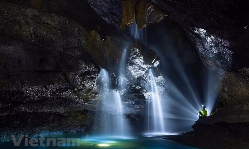 Curiosas estructuras de estalactitas cónicas en la cueva de Hang Va. (Foto: Vietnam+)