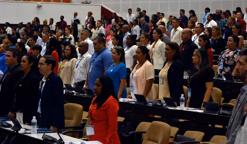 La Asamblea Nacional del Poder Popular de Cuba guardó un minuto de silencio en memoria del secretario general del PCV, Nguyen Phu Trong.