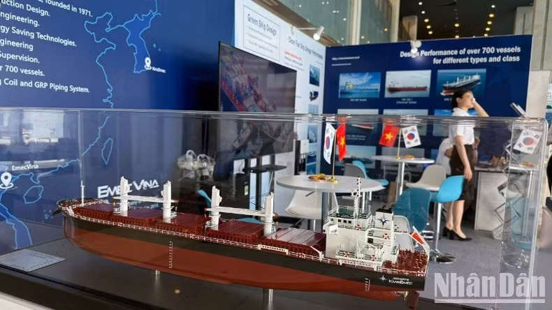 En VIMOX 2024 se exhiben maquinaria y equipos especializados, desde soluciones para automatizar procesos de producción hasta sistemas que ayudan a ahorrar energía y proteger el medio ambiente.