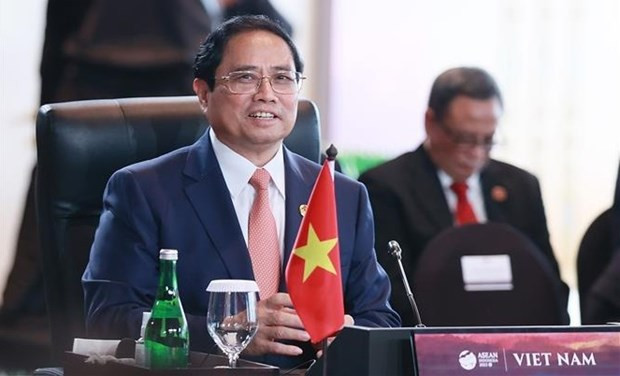 El primer ministro Pham Minh Chinh asiste al Diálogo entre los líderes de la ASEAN y el Grupo de Trabajo de Alto Nivel sobre la visión de la Comunidad de la ASEAN después de 2025. (Foto: VNA)
