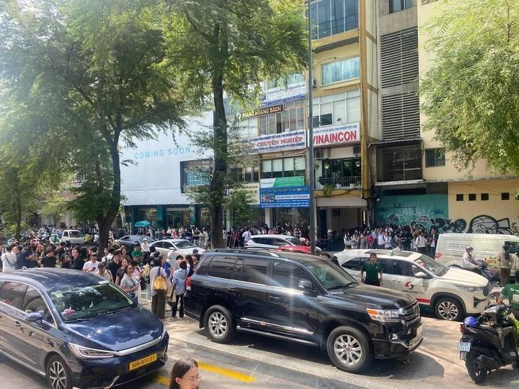 Muchos edificios en Ciudad Ho Chi Minh y Hanói se sacudieron después de un terremoto de magnitud 7,7 en Myanmar. (Foto: tuoitre.vn)