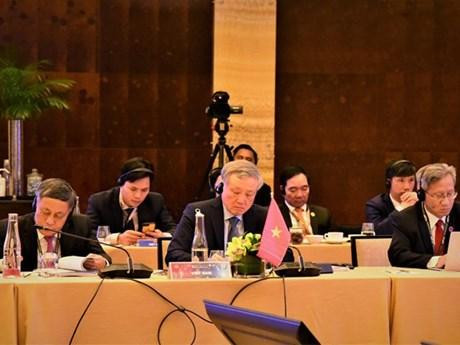 El presidente del Tribunal Supremo Popular de Vietnam, Nguyen Hoa Binh, en la conferencia. (Fotografía: VNA)