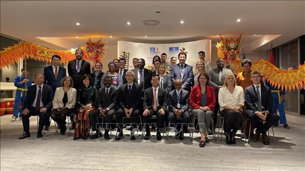 Delegados participantes en la cita. (Foto: VNA)