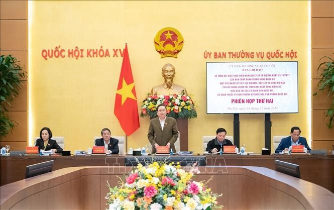 El presidente de la Asamblea Nacional de Vietnam, Tran Thanh Man, interviene en la cita. (Foto: VNA)