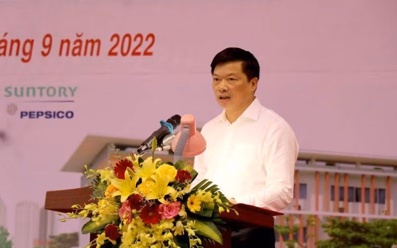 El vicepresidente del Comité Popular de Bac Ninh, Dao Quang Khai, habla en la ceremonia de lanzamiento.