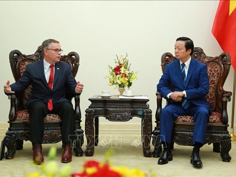 Grupo Dell por fomentar su operación en Vietnam
