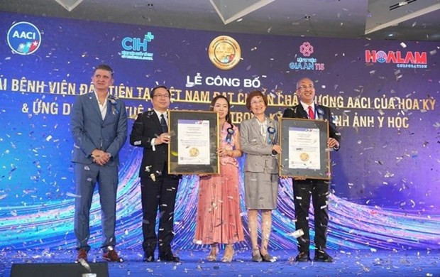 El Hospital Intercional City y el Hospital Gia An 115 reciben la certificación AACI. (Foto: thanhnien.vn)