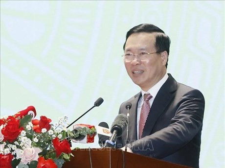 El presidente de Vietnam, Vo Van Thuong, interviene en la cita. (Foto: VNA)