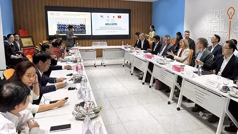 Panorama de la reunión. (Foto: Nhan Dan)