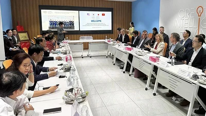 Panorama de la reunión. (Foto: Nhan Dan)