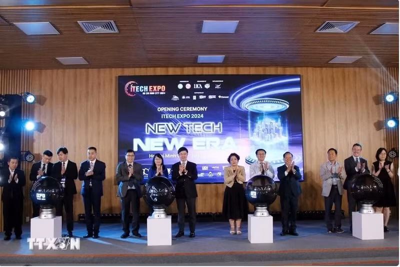 En la ceremonia de inauguración de la iTech Expo 2024 en Ciudad Ho Chi Minh el 10 de julio. (Fotografía: VNA)