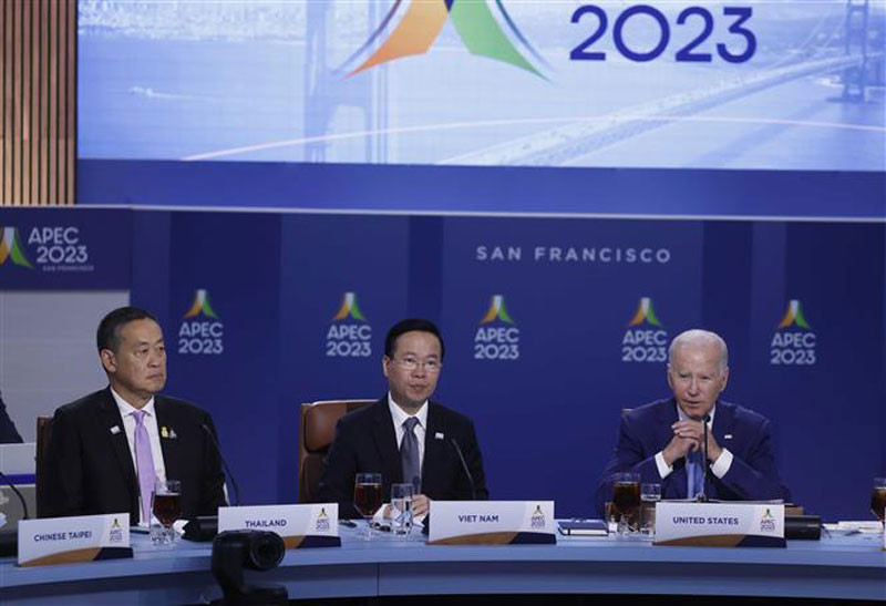 El presidente vietnamita Vo Van Thuong y los líderes de APEC en la cita. (Foto: VNA)