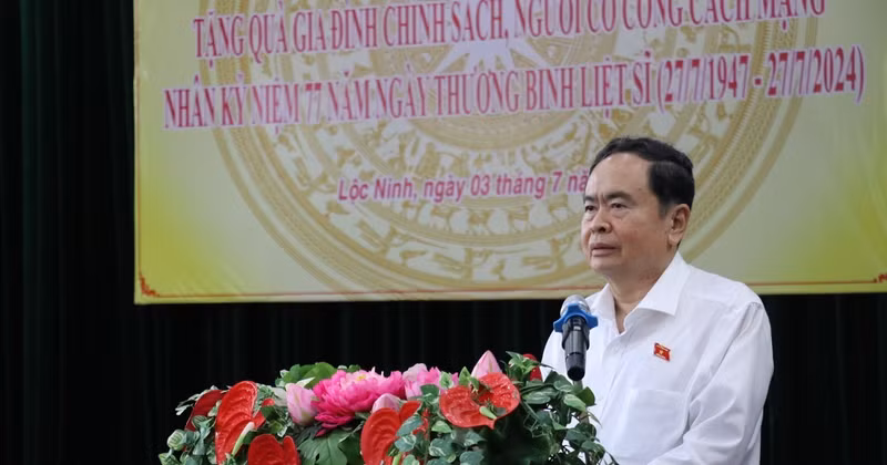 El presidente de la Asamblea Nacional de Vietnam, Tran Thanh Man, interviene en la cita. (Foto: VNA)