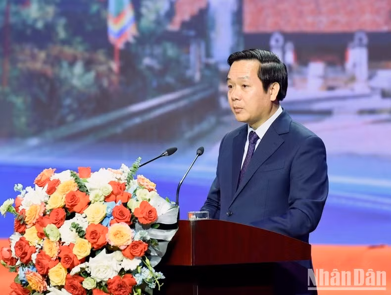 El presidente del Comité Popular de Ninh Binh, Pham Quang Ngoc.