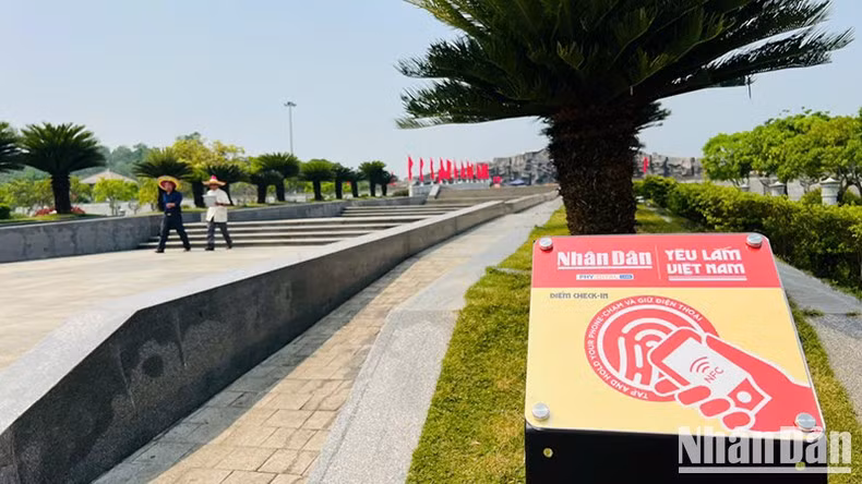 El periódico Nhan Dan pone en marcha el proyecto con motivo del 50º aniversario de la Liberación del Sur y la Reunificación del país (30 de abril de 1975).