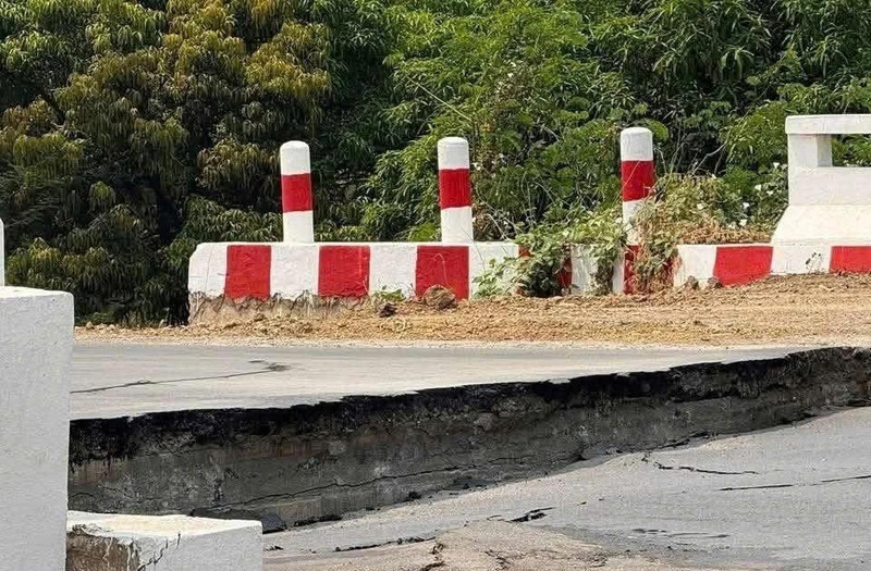 La carretera está dañada por el terremoto en Myanmar. (Foto: VNA)