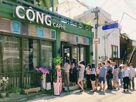 Una cafetería vietnamita en Corea del Sur (Foto: VNA)