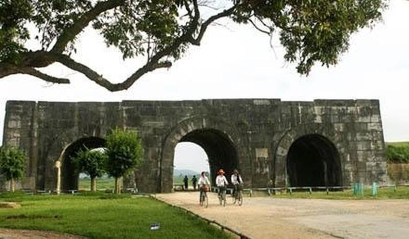 Ciudadela de la Dinastía Ho en Thanh Hoa.