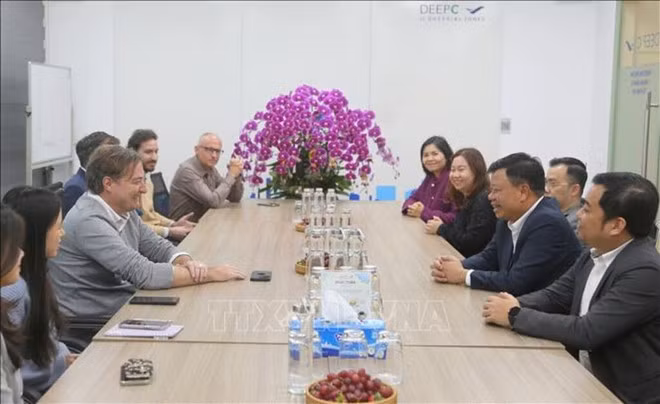 Empresarios valoran altamente el entorno inversionista en Hai Phong. (Foto: VNA) Empresarios valoran altamente el entorno inversionista en Hai Phong. (Foto: VNA)
